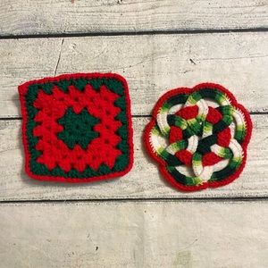 2 vintage crochet red and green pot holders.
